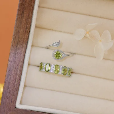Exquisite French Vintage Style Luxury Ring Olive Green Zircon Stereoscopic Leaf Modeling Copper Daily  Ring for Wedding Party