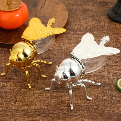 Factory Price Bee Shaped Seasoning Jar Honey Pot with Spoon for Kitchen Decor Kitchen Decor Teas Condiments Oil Storage Holder