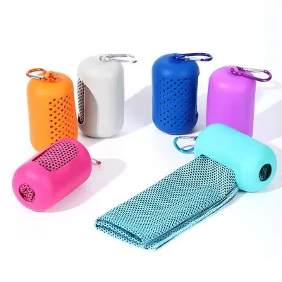 Hot Sale Instant Cool Personal Sport Cooling Towel Quick Dry Microfiber Square with Custom Logo Print for Adults