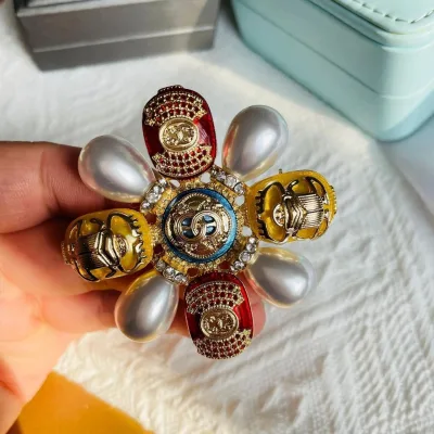 1pcs Luxury Brand Brooch High Quality Big Pearl Jewelry Brooches Pins for Women