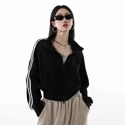 Custom Logo Women's Sleeves Striped Short Sports Coat Wholesale Breathable Women's Fitness Cropped Hoodie