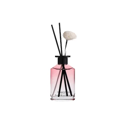 Gradient Pink Clear Glass Reed Diffuser With Curved Sticks Ceramic Flower Home Decor Private Label Wedding Hotel Gift