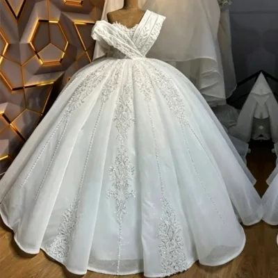 2026 Luxury Elegant Beaded Lace Ball Gown Wedding Dress Off Shoulder One Shoulder V Neck Sparkly Bridal Gown for African Brides