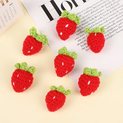 Handmade Crocheted Strawberries DIY Home Textile Accessories Small Hanging Ornaments with Elegant Design