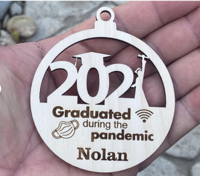 2021 Christmas  Graduation Ornament Gift -Class of Senior Graduated During the Pandemic
