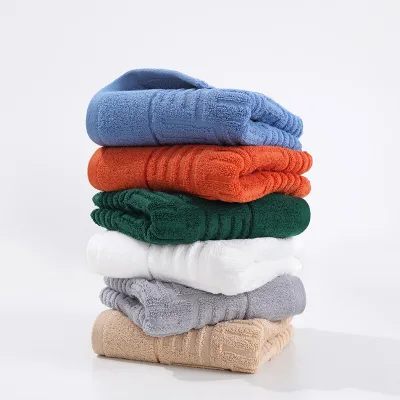 Luxury 100% Cotton Bath Towel Multi-Purpose Quick Drying Solid White Hypoallergenic Woven Technique Broadloom Solid Color