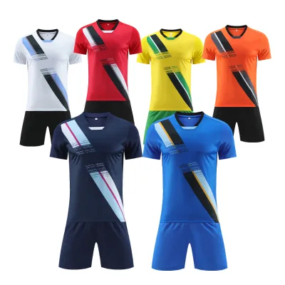 2025 Men's Football Clothing Uniform Cheap Soccer Jersey Set Breathable Soccer Trainig Tracksuit Team Latest Design Wholesale