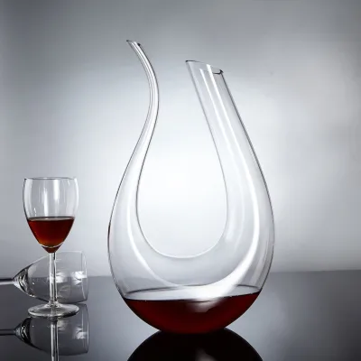 Custom Modern Style Snake Shaped Wine Decanter High Quality and Unique for Business Gifts