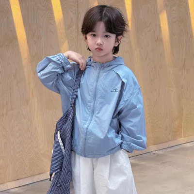 2025 New Style Boys' Girls' Cool Top Casual Solid Pattern Lightweight Sun Protection Hooded Coat for Summer Children's Wear
