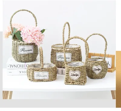 Rich Style Natural Seagrass Handwoven Flower Basket With Handle Waterproof Plastic Inside for Wedding Party