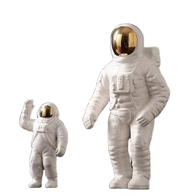 Handmade Resin Astronaut Statue Customized Life-Size Fiberglass Home Garden Decoration Character Mold Craft Animal Paint