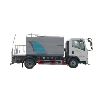 High Quality 7000L Water Tank Truck with Manual Transmission Diesel Fuel Euro 5 Emission Standard for Dust Suppression Sprinkler