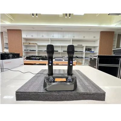 RU-202 High Quality  Rechargeable Frequency Hopping Machine UHF Without IR Infrared Wireless Microphone