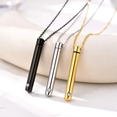 Hot-selling Pet Cremation Urns Stainless Steel Necklaces Essential Oil Inlaid Rhinestone Perfume Bottle Pendants Necklace