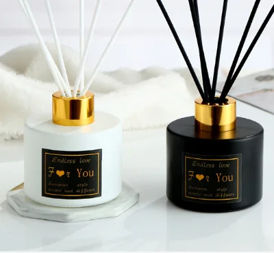 Customize Matte Black White 50ml 100ml 150ml Columnar Diffuser Glass Bottle Round Reed Glass Diffuser Bottle for Home Decor