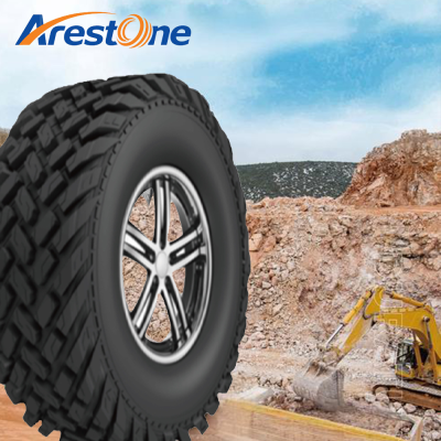 New Private Family Sedan Car with Smooth Highway Handling Ordinary Tyres and Wheels Accessories
