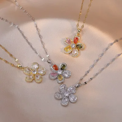 Necklace Female Petal Pendant Flower Clavicle Chain