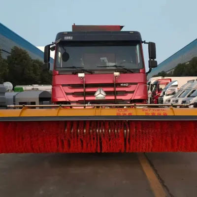 HOWO 6x4 RHD Snow Plow Truck 12000L Spreading Capacity High-Speed 25 TONS Road Cleaning 4600+1350mm GVW 25000 KG Stainless Steel