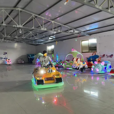 Indoor/outdoor Battery-Powered Bumper Car with Remote Control Park Amusement Kid Rids on Car Tiger-tank Bumper Car