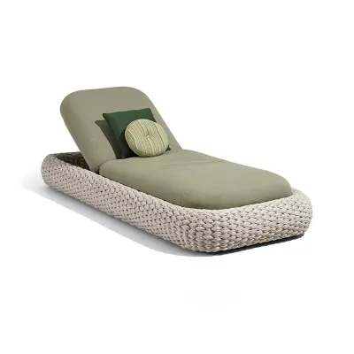 Modern Hotel Beach Rattan Sun Beds Outdoor Furniture Nordic Patio Garden Luxury Pool Aluminium Waterproof Lounge Chair Cushions