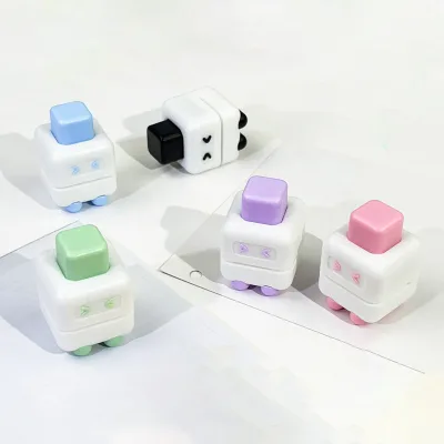 Office Single Hole Puncher Manual Ring Puncher Robot-shaped Mini Hole Puncher DIY Loose-leaf Notebook for Paper Punching