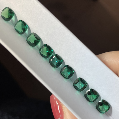 Fancy Jewelry Lab Created Green Emerald Cabochon Gemstone Sugar Loaf Cut Zambia Emerald for Jewelry