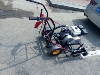 Budget-Friendly Plastic Adhesive Road Marking Machine Semi-automatic Glue-coating Conveyor Line Marking Machine