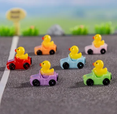 Mini Resin Duck Car Cute Driving Figurines Fairy Garden Desktop Dollhouse Ornament Toy Wholesale Bulk Retail Shop Gift Supplier