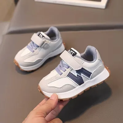Wholesale Manufacturers Children's Casual Breathable Sports Soft Bottom Outdoor Sports Shoes Kids Shoes Boys