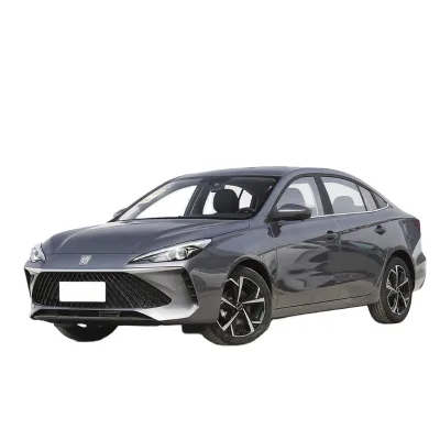 Roewe I5 2024 1.5L CVT Premium Edition 4-Door 5-Seat Compact Sedan 92 Gasoline Engine 180km/h High Speed New Car with Skylight