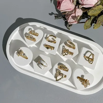 White Plaster Simple Jewelry Display Tray with Geometric Ring Holders for Rings Accessories 4cm X 4cm X 2cm