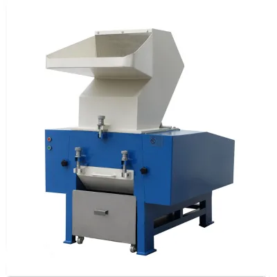300kg/h High Productivity Plastic Recycling Machine Motor Alloy Cast Steel Construction 5.5kW Power for Waste Plastic Crushing