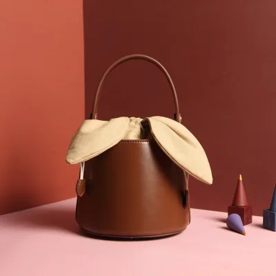 2023 New Arrival Korean Style Genuine Leather Luxury Fashion Summer Tote Small Bucket Handbags for Women