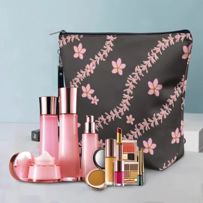 Outstanding Haulable Semitransparent Pu Cosmetic Purse Pliable Strong Toiletry Pouch Open Organizer Bag for Gym Customize