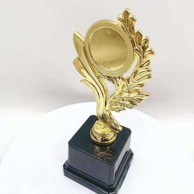 Plastic Small Trophy Excellent Trophy Games Competition Small Trophy