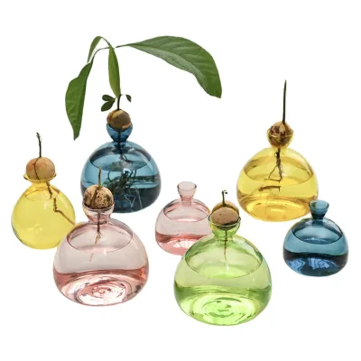 Hot Sell Narrow Mouth Stained Colored Small Glass Bud Vase Borosilicate Glass Hydroponic Plant Terrarium for Indoor Tabletop Use