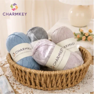 Premium Soft Thermal Charmky 100% Merino Wool Knitting Yarn for Handmade Pillow Shawl Winter Apparel