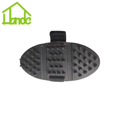Black Rubber Coated Oval Massage Horse Groom Curry Comb for Horse Mane Care