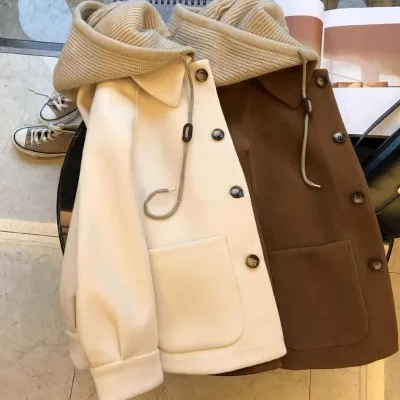 OEM Custom Logo Embroidery 2025 Autumn Winter New Style Women's Short Thick Polyester Hooded Coat Petite Body Plus Size Jacket