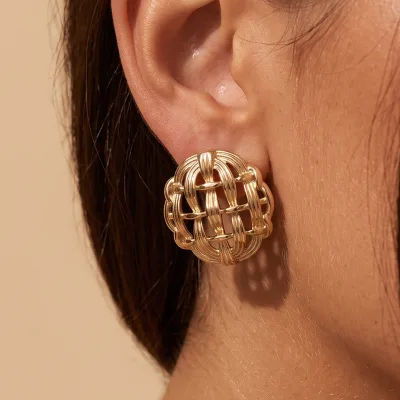 Fashionable Women's Open-weave Woven Round Ball Earrings - Simple and Versatile Stainless Steel Earrings for Factory Wholesale