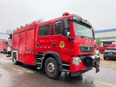 New Multi-Functional Diesel Rescue Truck | 4x2 Drive Folding-Arm Crane Towing Fire Fighting Integrated Lighting Vehicle