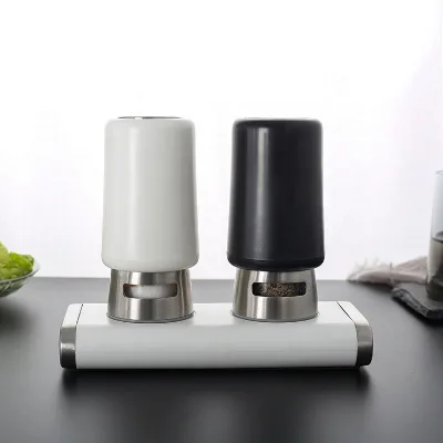 Bottle Shaker for Salt and Pepper Magnetic Salt and Pepper Shaker Pepper Shaker Bottles Spice Jar