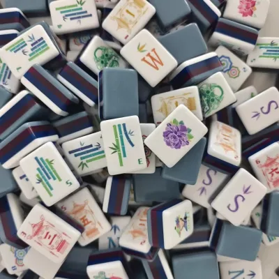 2026 New Fast Shipping Luxurious Acrylic Mahjong Tiles 160 Piece 4 Layer Gray Engraved Mahjong Gift Sets Original Packaging