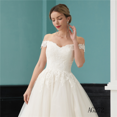 Custom Made Off Shoulder Lace Wedding Dress Nobel Elegant Ball Gowns Bridal Gowns Long Tail Wedding Dresses