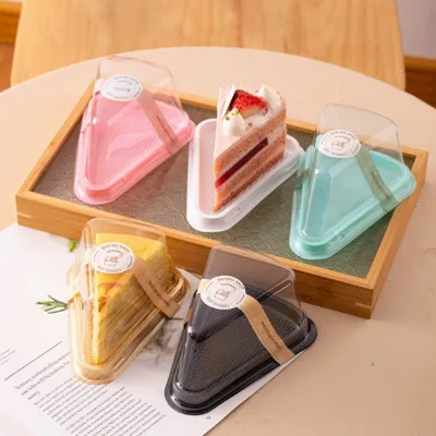 Disposable Transparent Multi-Layer Triangular Cake Tiramisu Mousse Packaging Box Embossed Design 1mm Thick 6-Inch 8-Inch Cut