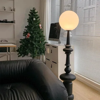 Roman Column Floor Lamp in the Living Room Bedroom Antique Designer Italian French Retro Decoration Vertical Table Lamp