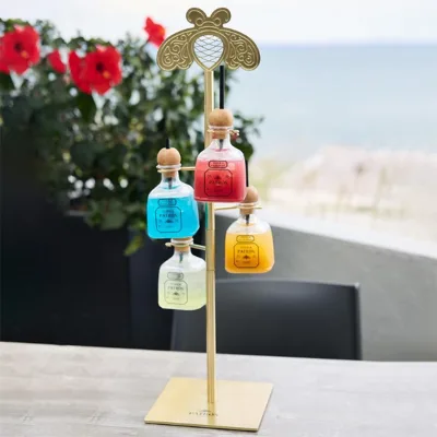 Custom Cheap Stainless Steel New Plastic Wine Tequila Bottle Metal Display Stand Tree for Jiu Jiu Phoenix Vodka Punzone