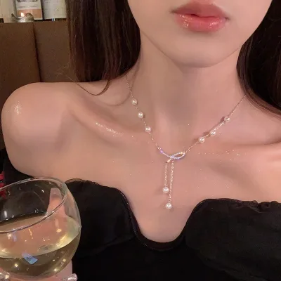 New Bow Necklace Pearl Tassel Collarbone Pendant Necklace Fashionable and High-end Women's Niche Accessory Necklace