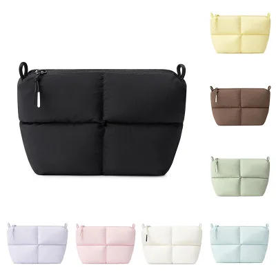 New Cross-border Autumn/Winter Stylish Casual Clutch Large-capacity Premium-feel Zipper Versatile Minimalist Portable Polyester