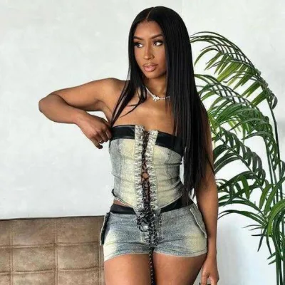 MZ88579 Trendy 2 Pieces Summer Outfits Stretchy Jeans Short Denim Set Women Two Piece Bandage Corset Crop Top Women's Denim Sets